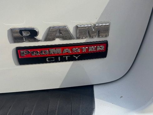 Used 2019 RAM ProMaster City Tradesman SLT image 13