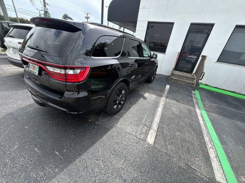 Used 2023 Dodge Durango GT RWD image 16