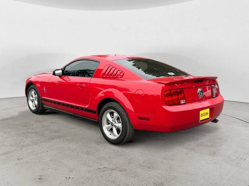 Used 2008 Ford Mustang Premium RWD image 7