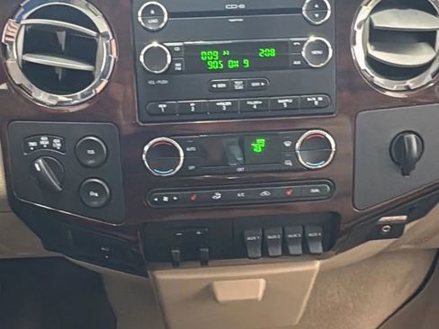 Used 2009 Ford F250 FX4 image 8