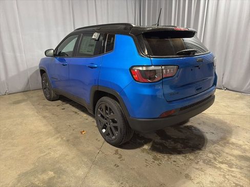 New 2026 Jeep Compass Limited w/ Sun, Sound & Navigation Group image 8