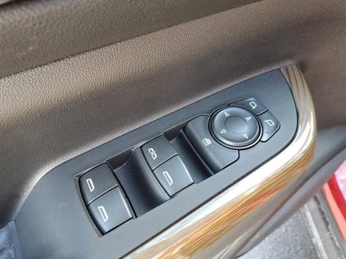 Used 2023 GMC Acadia SLE w/ Driver Convenience Package AWD/4WD image 9