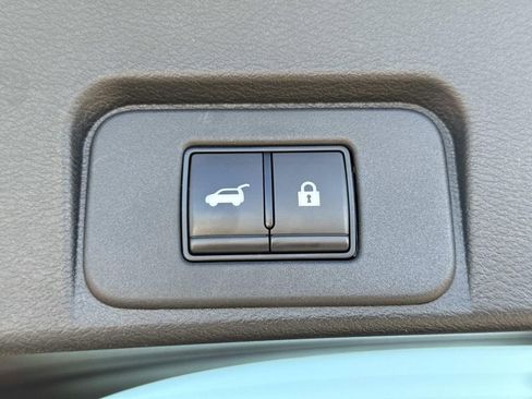 Certified 2023 Nissan Rogue SL w/ SL Premium Package image 13