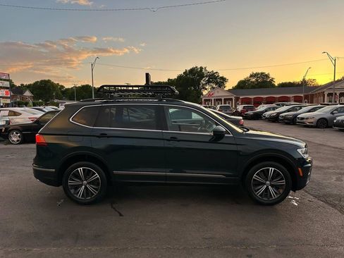 Used 2018 Volkswagen Tiguan SE w/ 18" Alloy Wheels Package AWD/4WD image 11