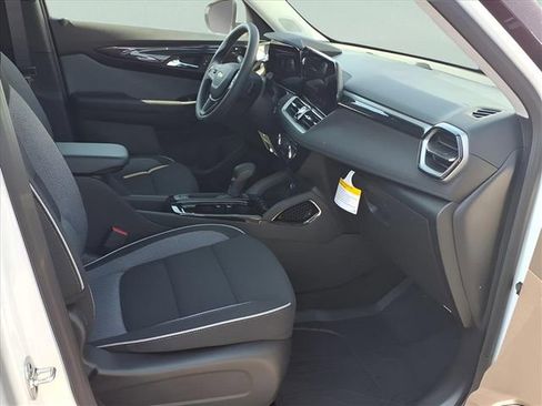 New 2026 Chevrolet TrailBlazer LT w/ Driver Confidence Package image 22