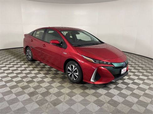 Used 2018 Toyota Prius Prime Plus image 23