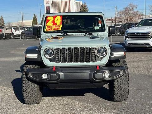 Used 2024 Jeep Wrangler Unlimited Rubicon w/ XTREMEE 35" Tire Package image 2