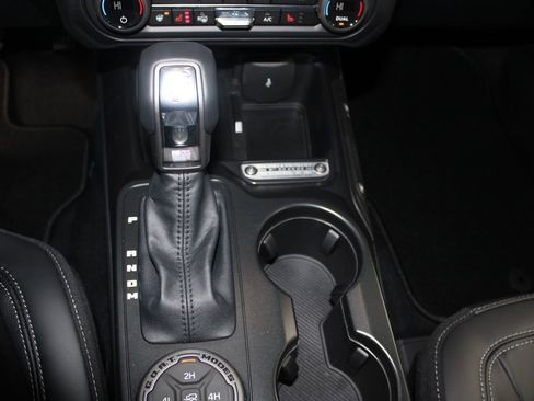 New 2025 Ford Bronco Outer Banks image 42