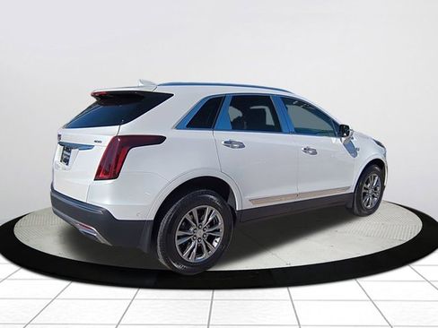 Used 2021 Cadillac XT5 Premium Luxury image 3