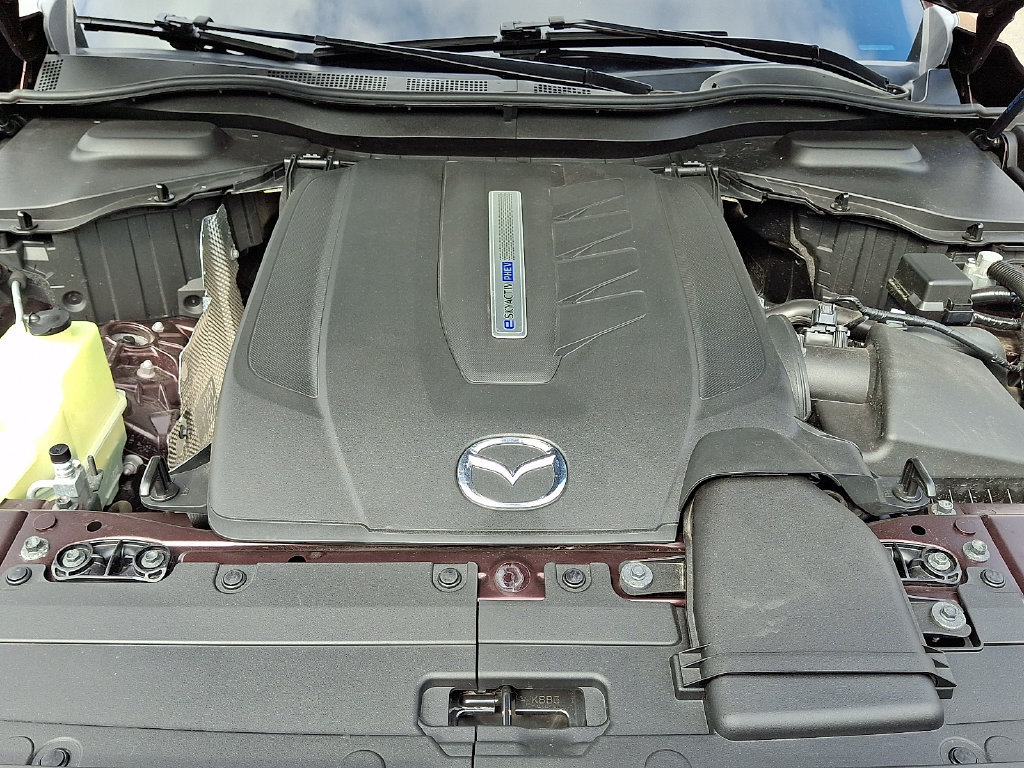 Used 2024 MAZDA CX-90 Plug-In Hybrid w/ Premium Pkg AWD/4WD image 29