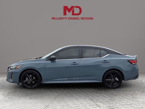 Used 2024 Nissan Sentra SR image 3
