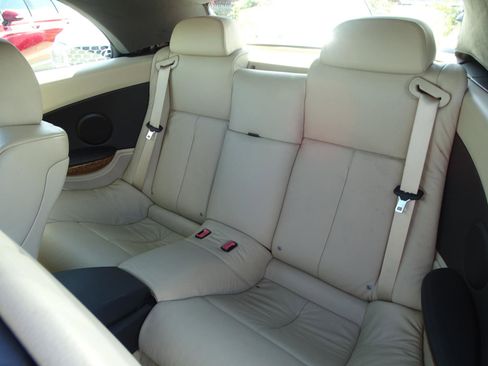 Used 2007 BMW 650i Convertible image 11