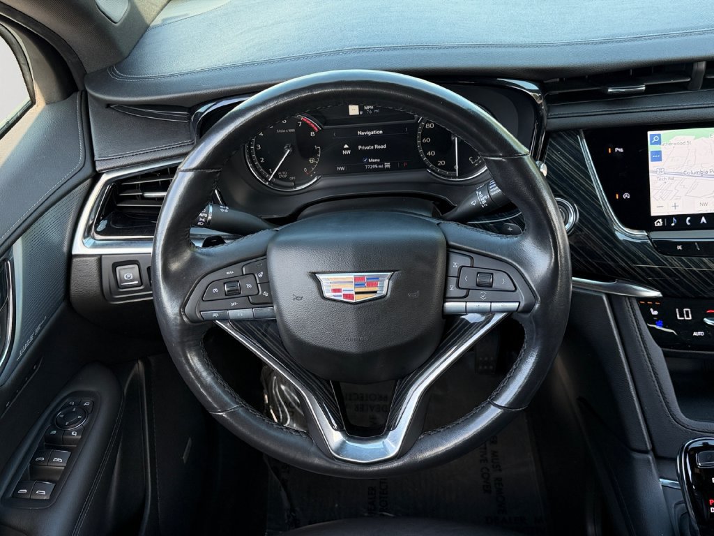 Used 2023 Cadillac XT6 Premium Luxury AWD/4WD image 17