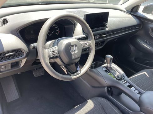 Certified 2024 Honda HR-V LX image 2