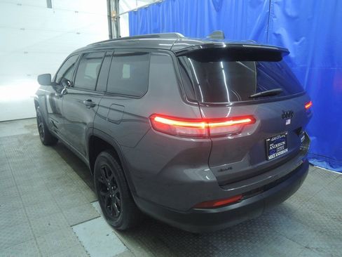 Used 2024 Jeep Grand Cherokee L Laredo image 7