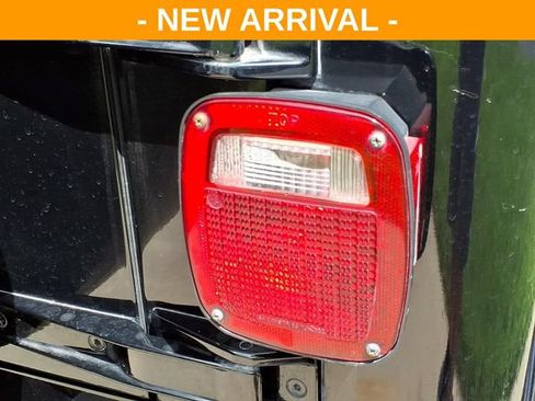Used 2001 Jeep Wrangler Sahara AWD/4WD image 11