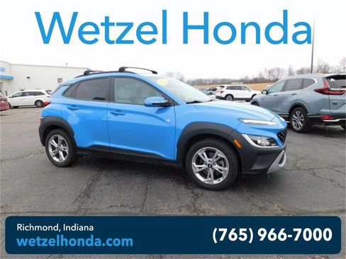 Used 2022 Hyundai Kona SEL image 1