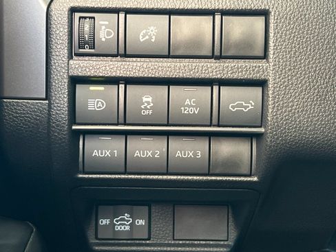 Used 2026 Toyota Tacoma TRD Sport w/ TRD Sport Premium Package AWD/4WD image 32