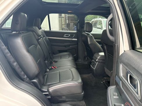 Used 2017 Ford Explorer Sport w/ Equipment Group 401A AWD/4WD image 10