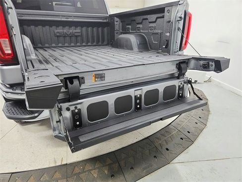New 2026 GMC Sierra 1500 SLT w/ SLT Premium Plus Package image 55