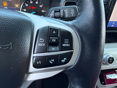 Certified 2023 Ford Explorer XLT w/ Equipment Group 202A AWD/4WD image 21