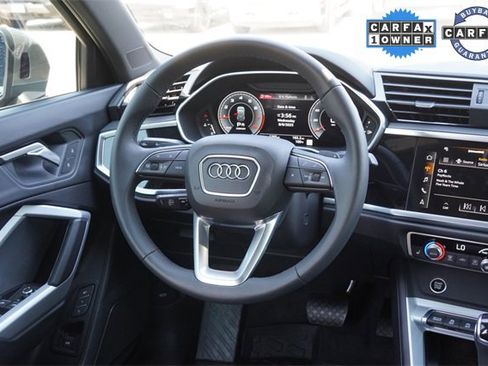 Used 2025 Audi Q3 2.0T Premium Plus image 16