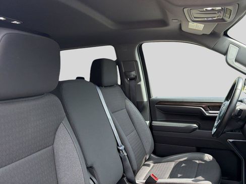 Used 2024 Chevrolet Silverado 1500 LT AWD/4WD image 23