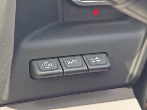 Used 2024 GMC Sierra 1500 Denali AWD/4WD image 23