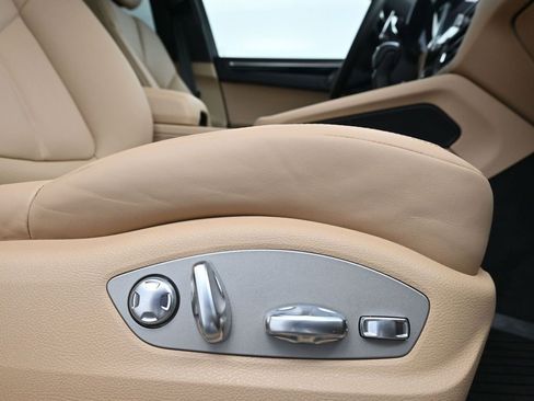 Used 2026 Porsche Macan image 15