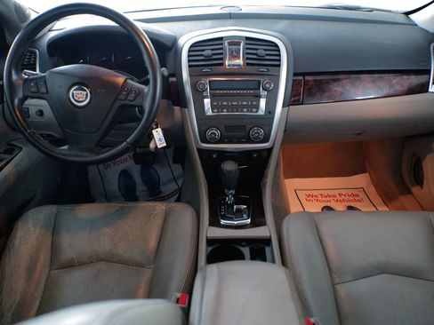 Used 2007 Cadillac SRX image 3