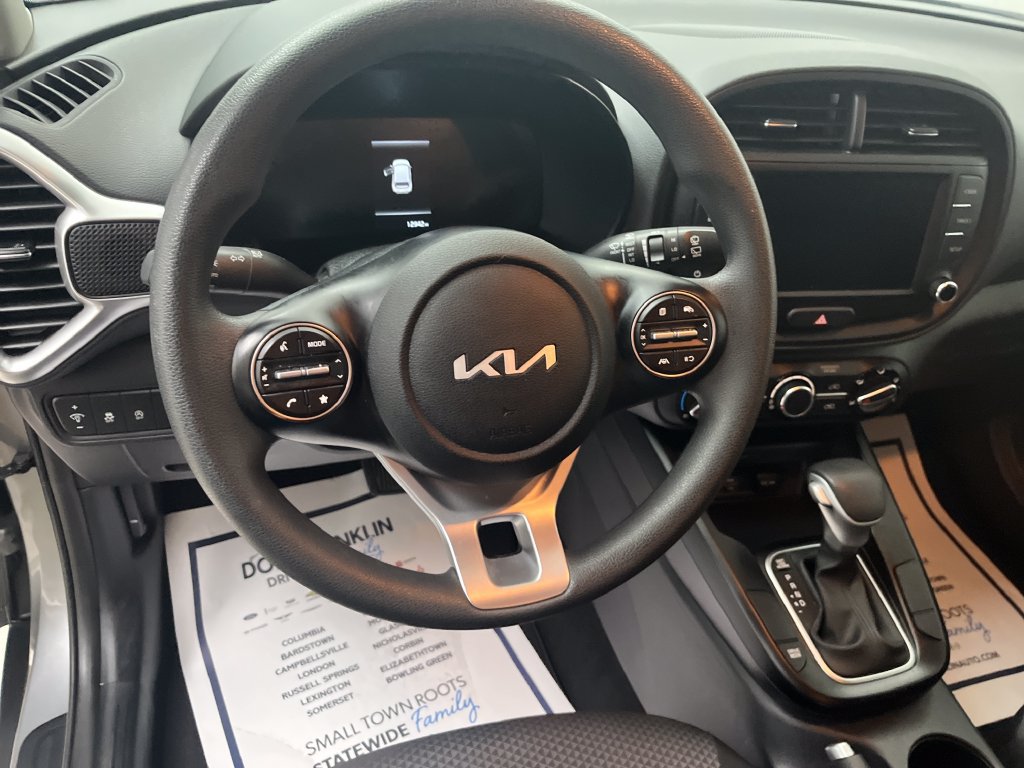 Certified 2025 Kia Soul LX FWD image 15
