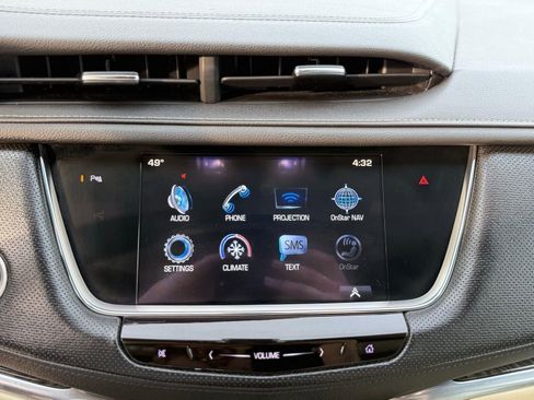 Used 2017 Cadillac XT5 FWD image 46