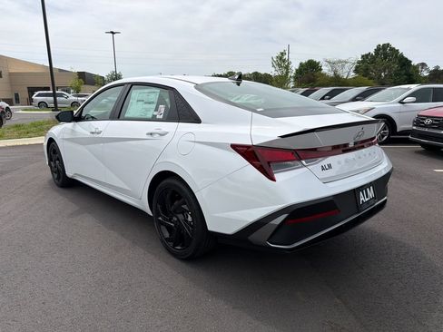 New 2026 Hyundai Elantra Sport FWD image 8
