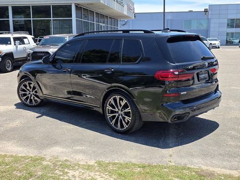 Used 2021 BMW X7 M50i AWD/4WD image 5