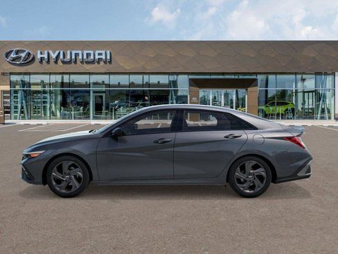New 2026 Hyundai Elantra Sport image 3
