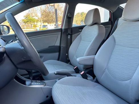 Used 2016 Hyundai Accent SE image 21