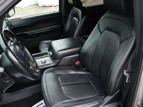 Used 2021 Ford Expedition Limited AWD/4WD image 24