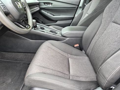 Used 2025 Honda Accord SE image 24