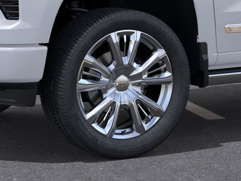 New 2026 Chevrolet Silverado 1500 High Country w/ High Country Premium Package AWD/4WD image 9