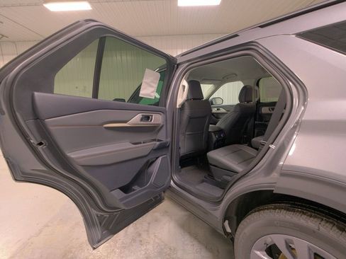 New 2026 Ford Explorer Active image 27