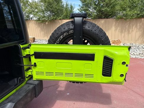 Used 2013 Jeep Wrangler Sport w/ Connectivity Group AWD/4WD image 9