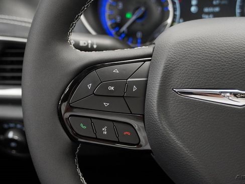 New 2026 Chrysler Pacifica Limited image 26