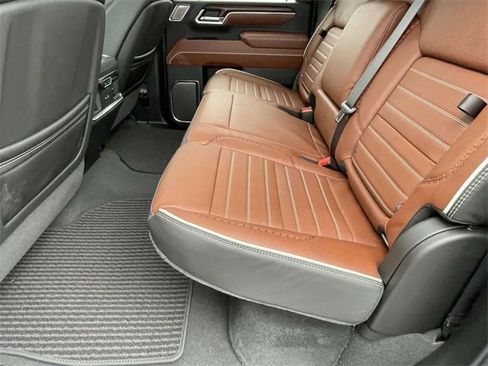 New 2026 GMC Sierra 2500 Denali Ultimate image 9