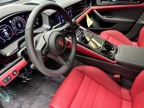 New 2026 Porsche Panamera RWD image 4