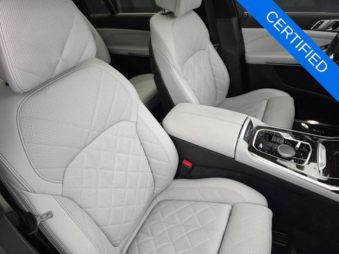 Certified 2024 BMW X7 xDrive40i image 32