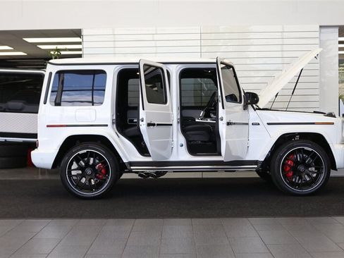 Used 2024 Mercedes-Benz G 63 AMG 4MATIC image 11