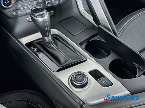 Used 2015 Chevrolet Corvette Z06 w/ 3LZ Preferred Equipment Group RWD image 29