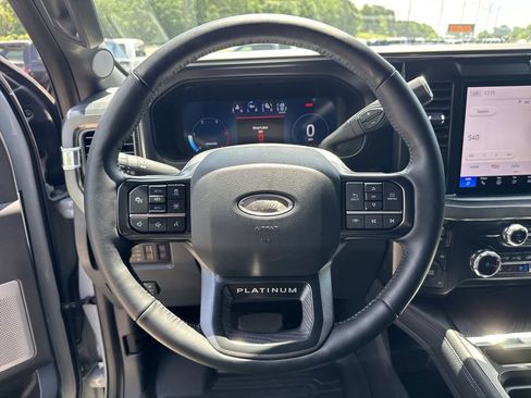 Used 2025 Ford F250 Platinum AWD/4WD image 26