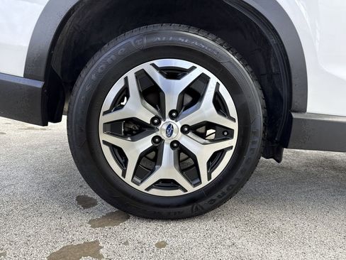 Used 2021 Subaru Forester Premium image 40
