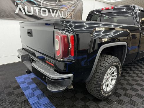 Used 2018 GMC Sierra 1500 SLT w/ All Terrain Package AWD/4WD image 3
